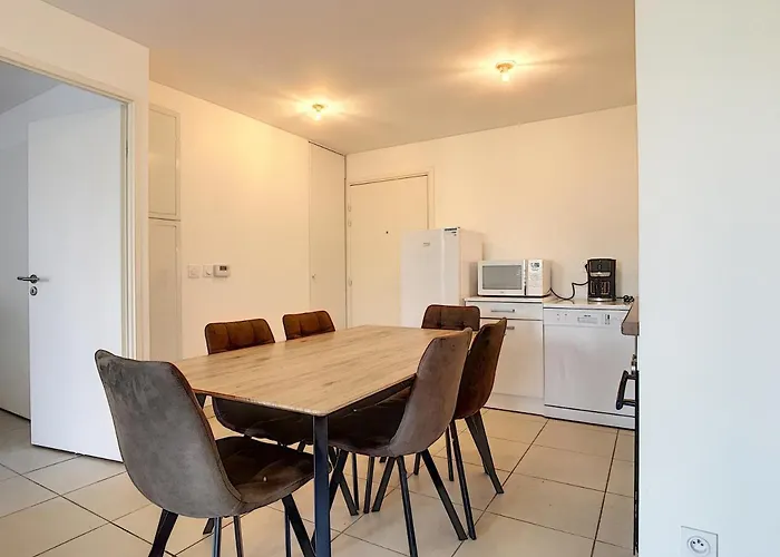 Spacieux T2 Avec Terrasse, Parking Privé, à 2 Min De La ! - Fr-1-715-24 Appartement